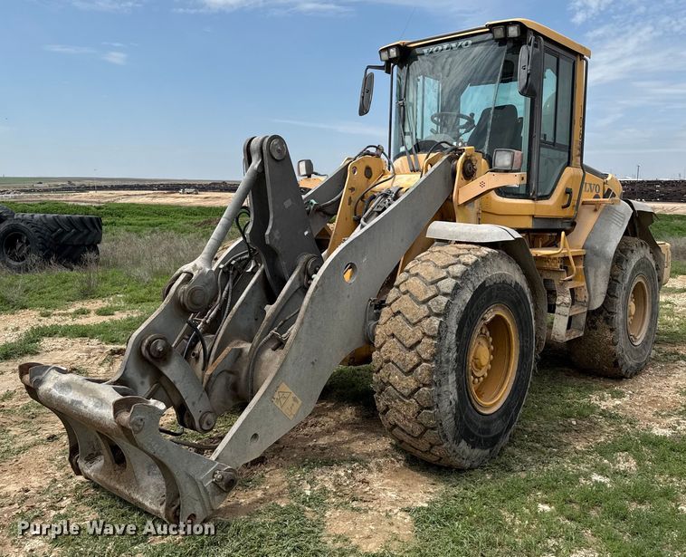 2009 Volvo L90F wheel loader - EQ4913