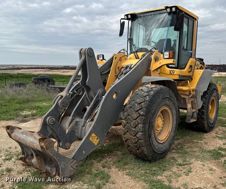 2009 Volvo L90F wheel loader - EQ4916