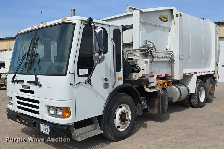 2008 American LaFrance Condor refuse truck - DT6910