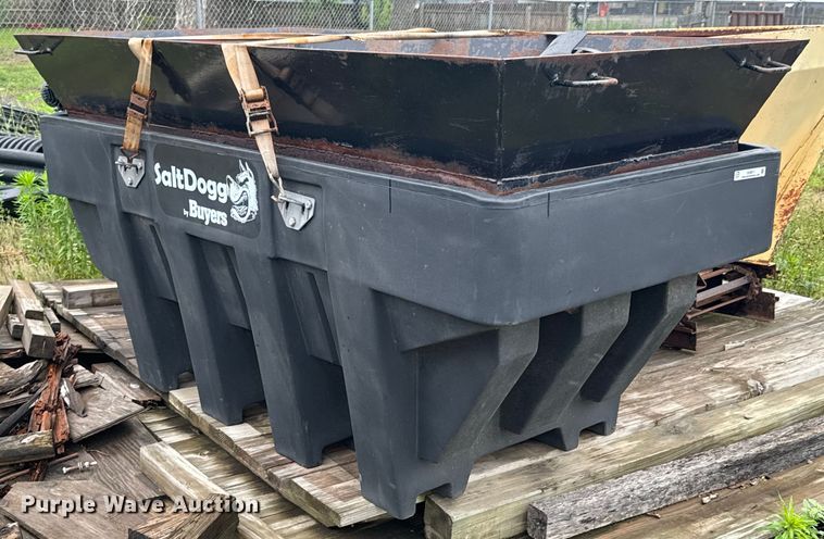 Buyers Salt Dogg spreader - DU9811