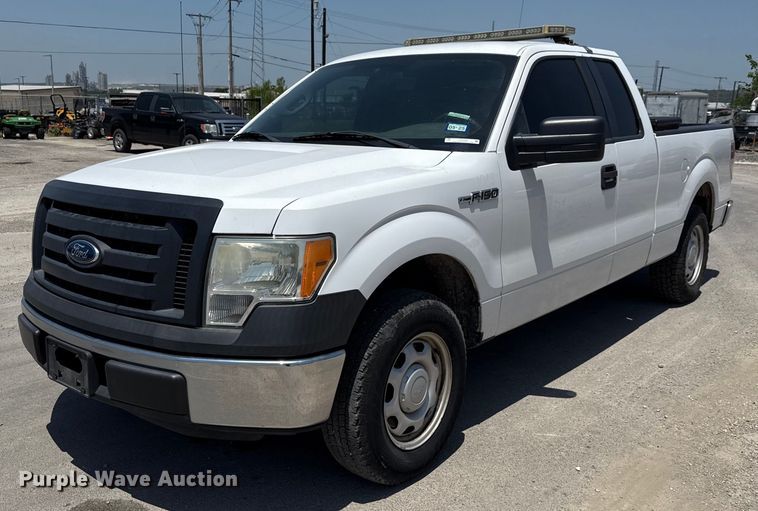 2012 Ford F150 XLT SuperCab pickup truck - DX5499