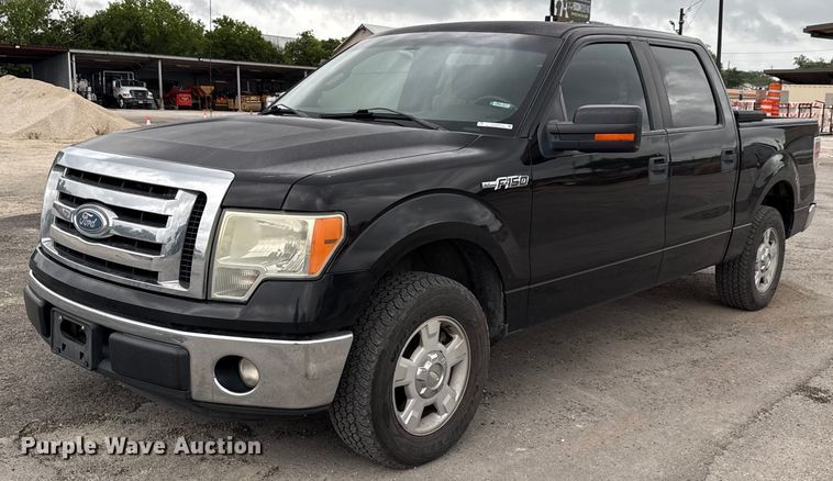 2012 Ford F150 XLT SuperCrew pickup truck - DX5500