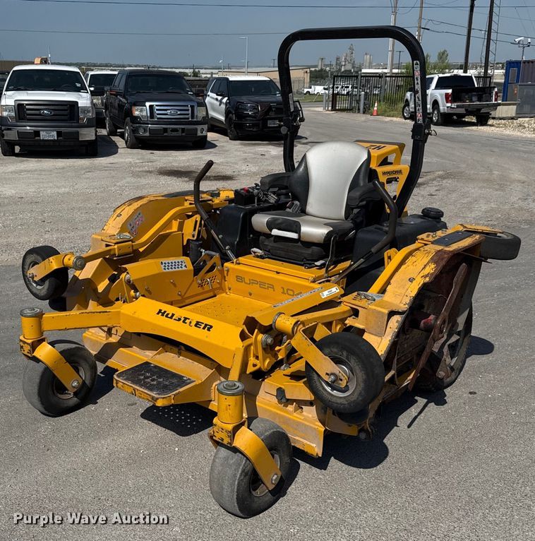 2016 Hustler Super 104 ZTR lawn mower - DX5507