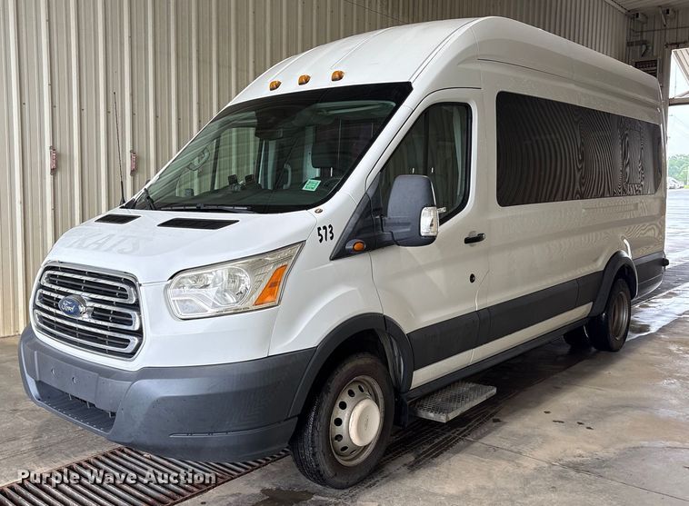 2017 Ford Transit shuttle bus - DY0616