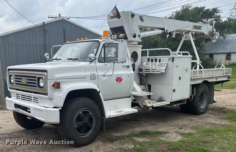 1989 Chevrolet C70 digger derrick truck - EG6569