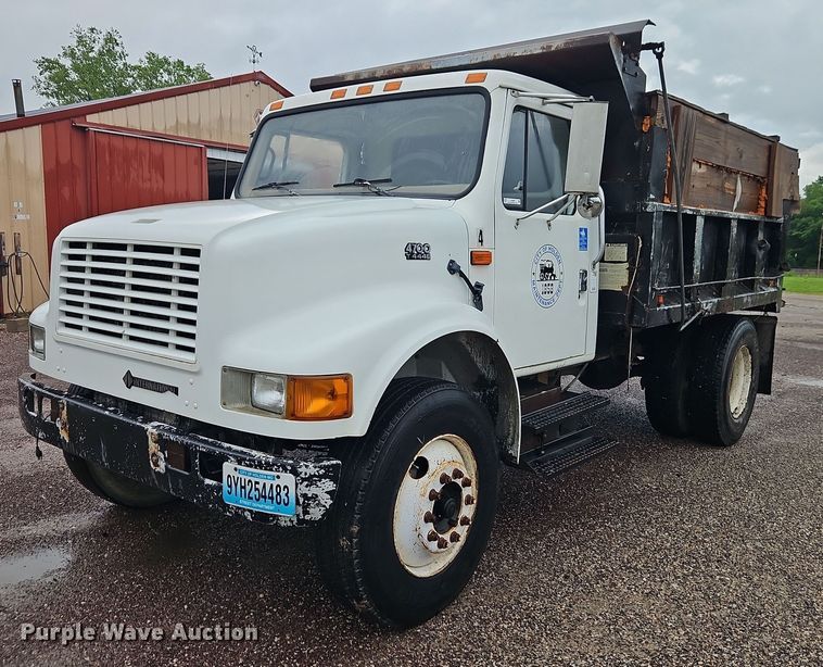 2000 International 4700 dump truck - EJ0085