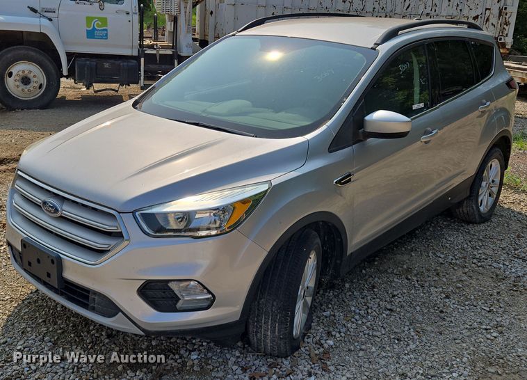 2018 Ford Escape SUV - EM7458