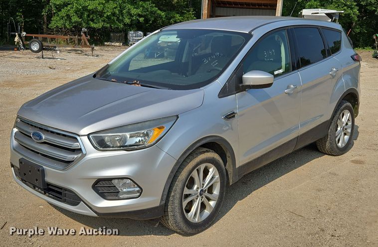 2017 Ford Escape SUV - EM7460