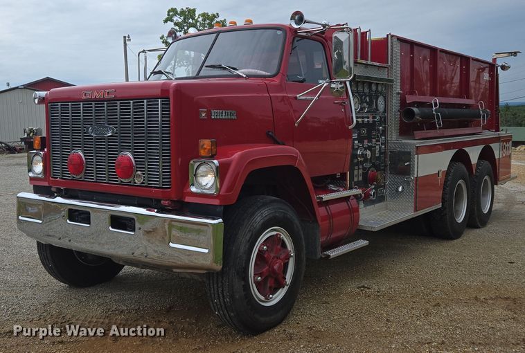 1982 GMC Brigadier pumper fire truck - EN3791