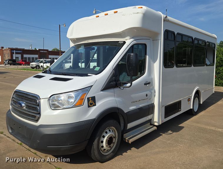 2018 Ford Transit 350 shuttle bus - EN8064