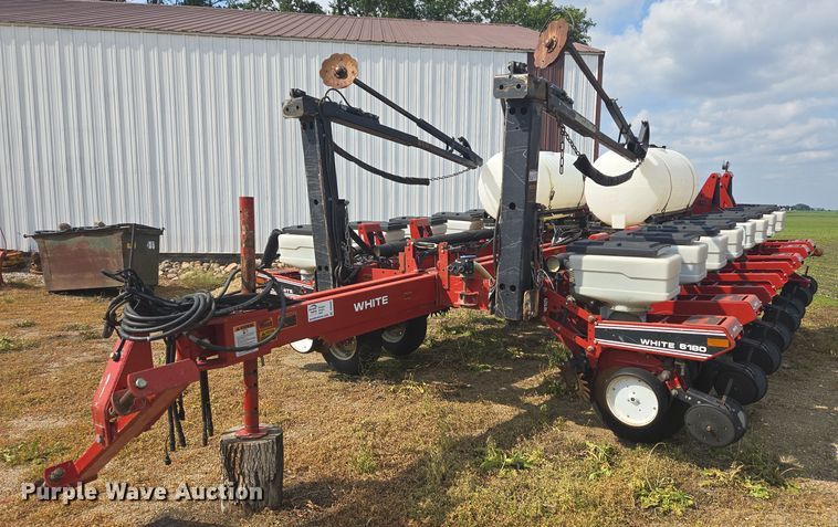 1996 AGCO White 6180 planter - DR4442