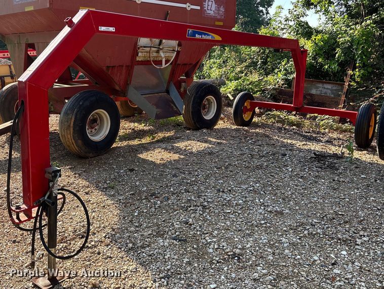 New Holland tandem rake hitch - DY0602