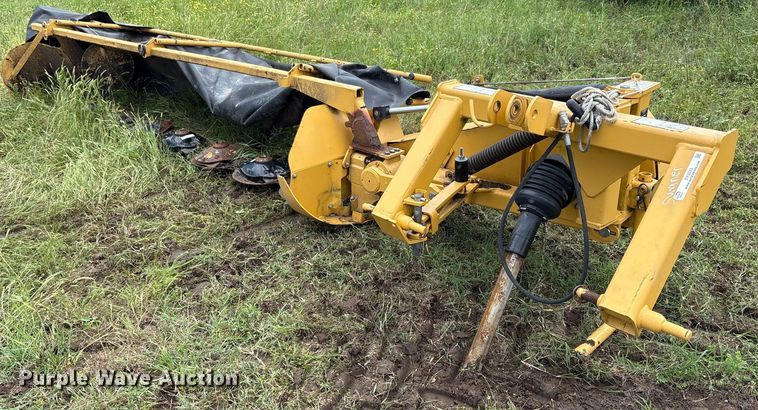 2017 Vermeer M8040 disc mower - DY2533