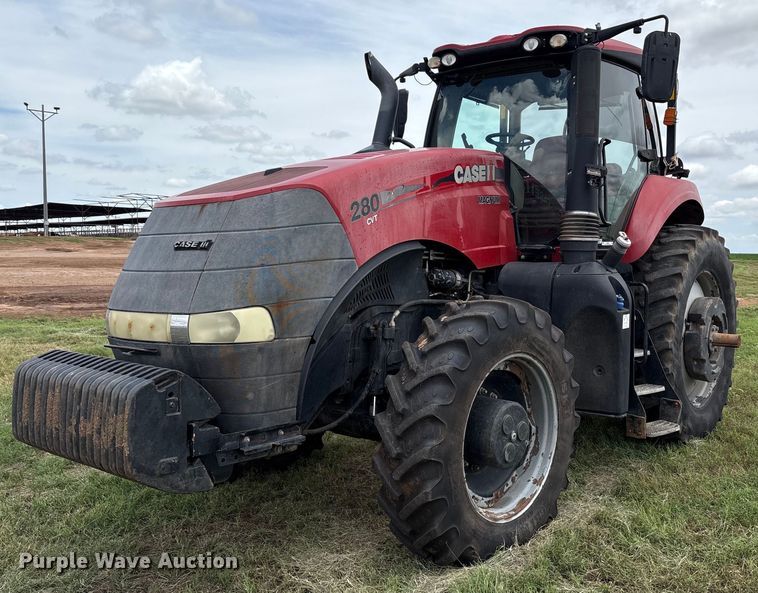 2015 Case Magnum 280 MFWD tractor - EM2637
