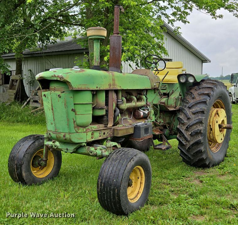 1961 John Deere 4010 tractor - EN3785