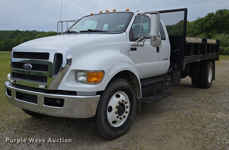 2011 Ford F750 Super Duty Ext. Cab dump flatbed truck - DP6402