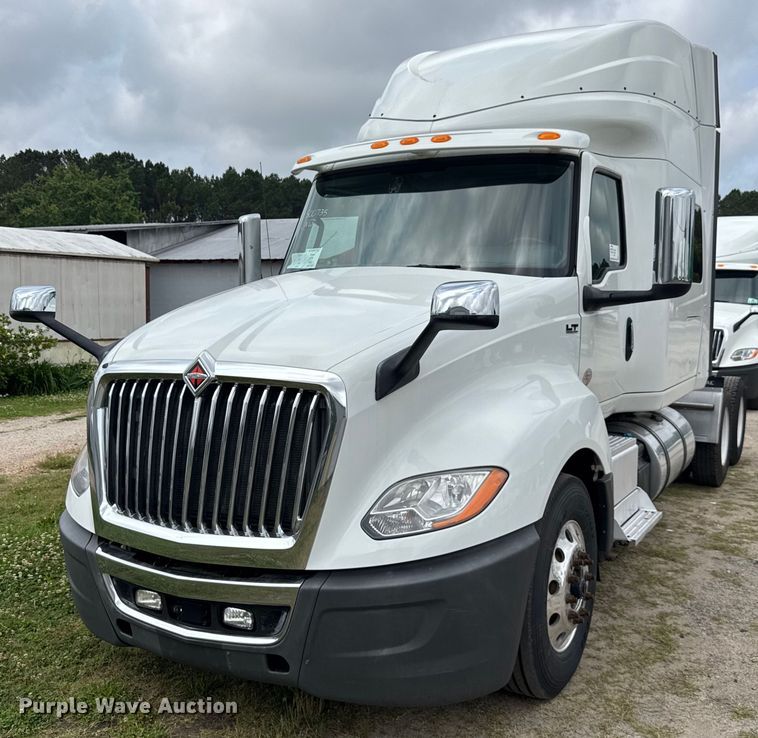 2019 International LT625 semi truck - EC3651