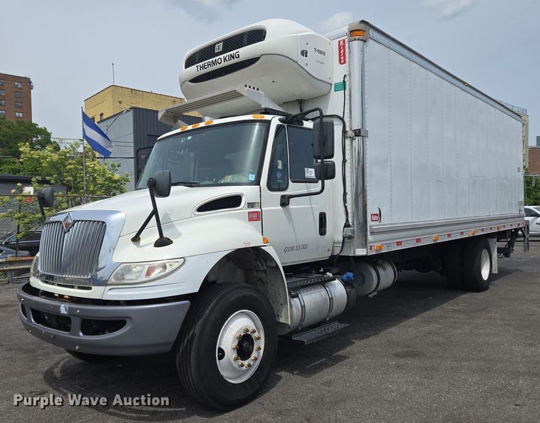 2018 International 4300  refrigerated truck - EC4272