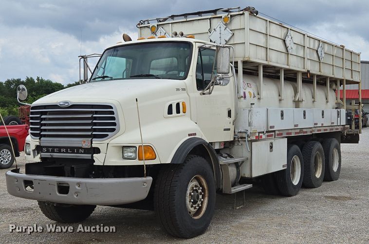 2007 Sterling L-Line tank truck - ED2046