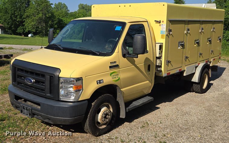 2019 Ford E450 Super Duty refrigerated delivery truck - EF1492