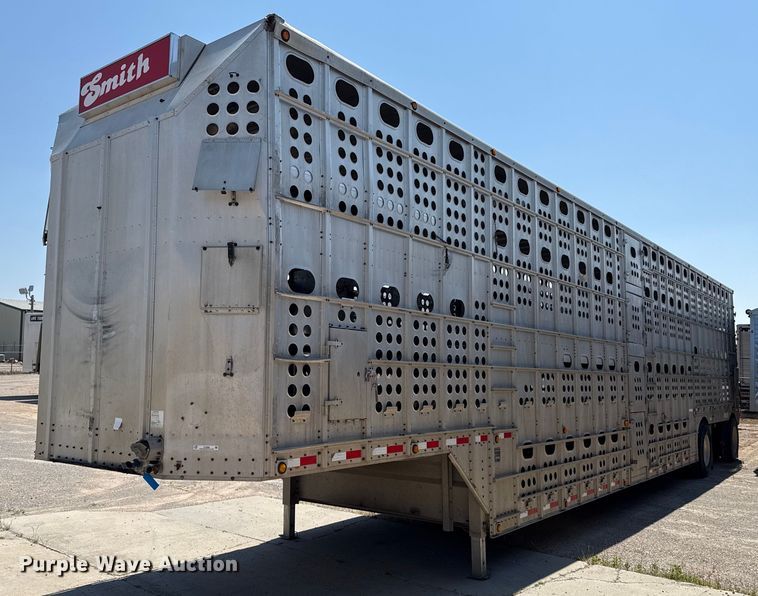 2005 Merritt  livestock trailer - EJ4688