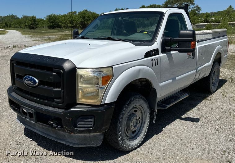 2012 Ford F250 Super Duty XL pickup truck - DF8558