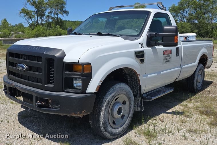 2008 Ford F250 Super Duty XL pickup truck - DF8565