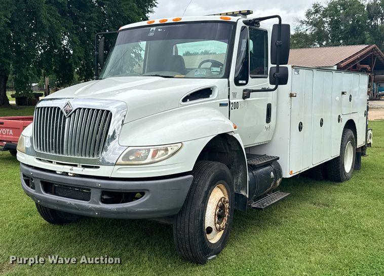 2008 International 4400 utility / service truck - DU9823