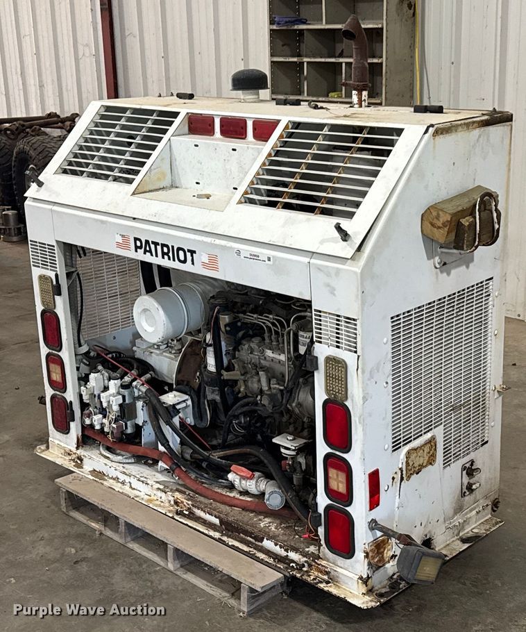 Isuzu street sweeper hydraulic pump - DU9858