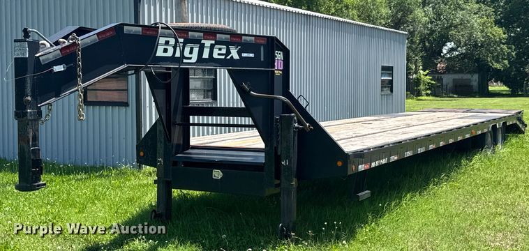 2016 Big Tex 25GN-35BK+5MR equipment trailer - DU9898