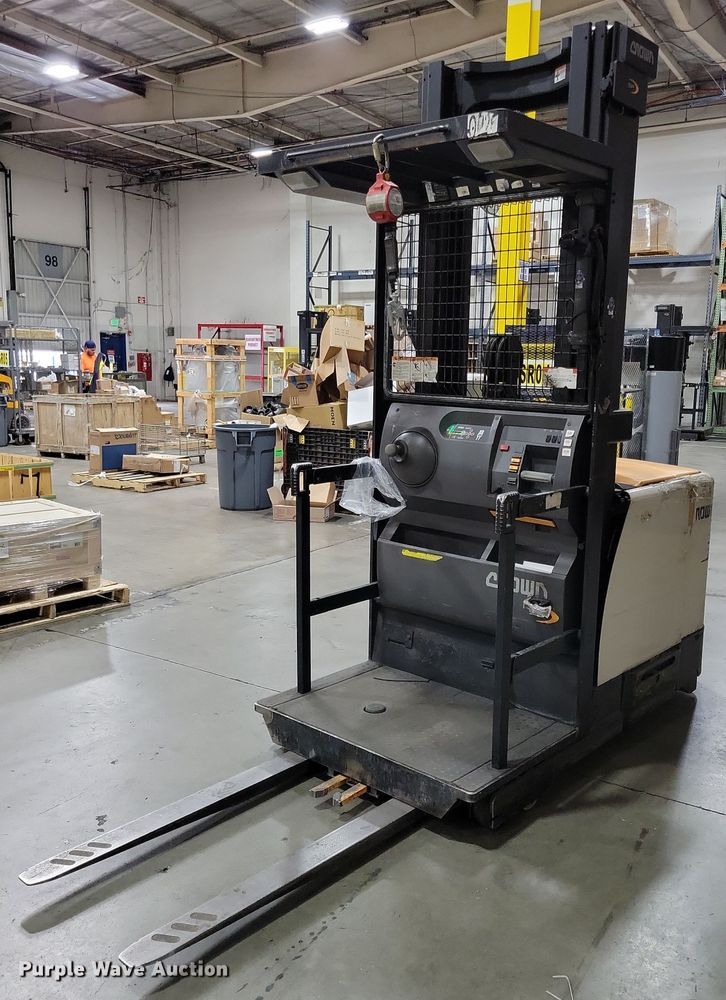 2015 Crown SP 4000 order picker - DX7027