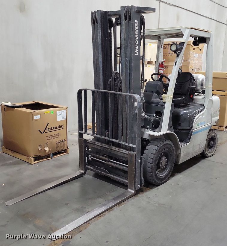 2017 UniCarriers PF50 forklift - DX7033