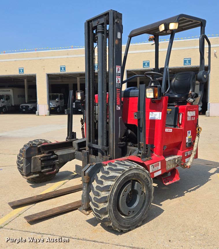 Moffett M8 55.4 forklift - EC4284
