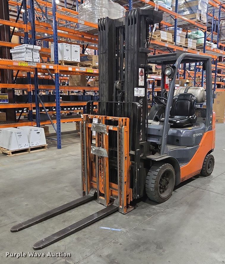 Toyota 7FGU25 forklift - EC4287