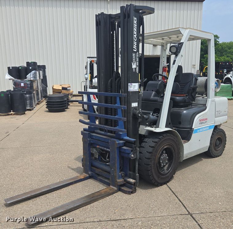 2014 Nissan PF70 forklift - EC4288