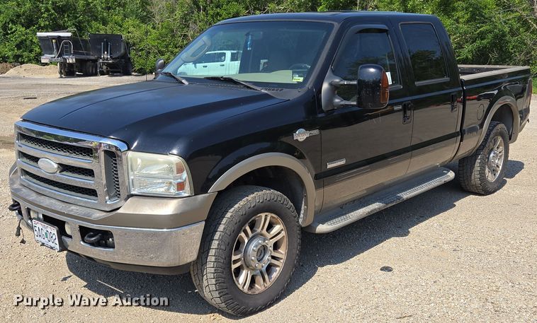 2007 Ford F250 Super Duty King Ranch Crew Cab pickup truck - EF1496