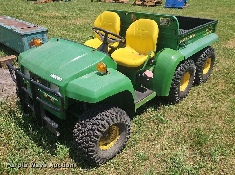 John Deere Gator 6x4D utility vehicle - EJ0157