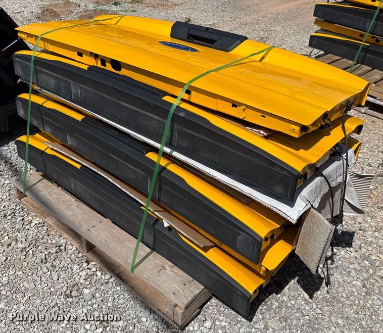 (6) tailgates - EJ4759