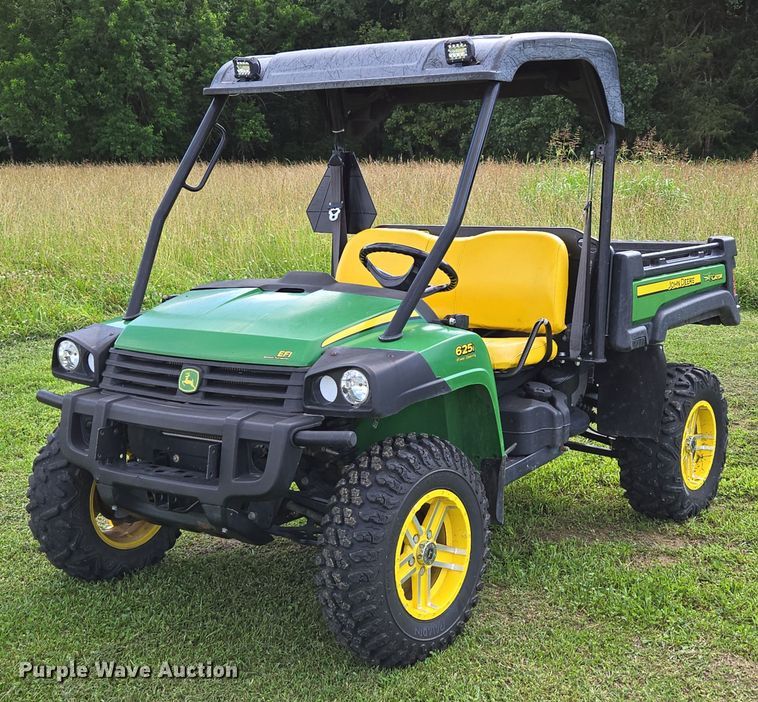 2015 John Deere Gator 625i utility vehicle - EN3890