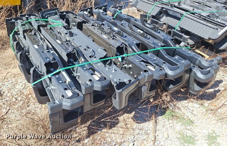 (11) Ford F250 bumpers  - EQ2256