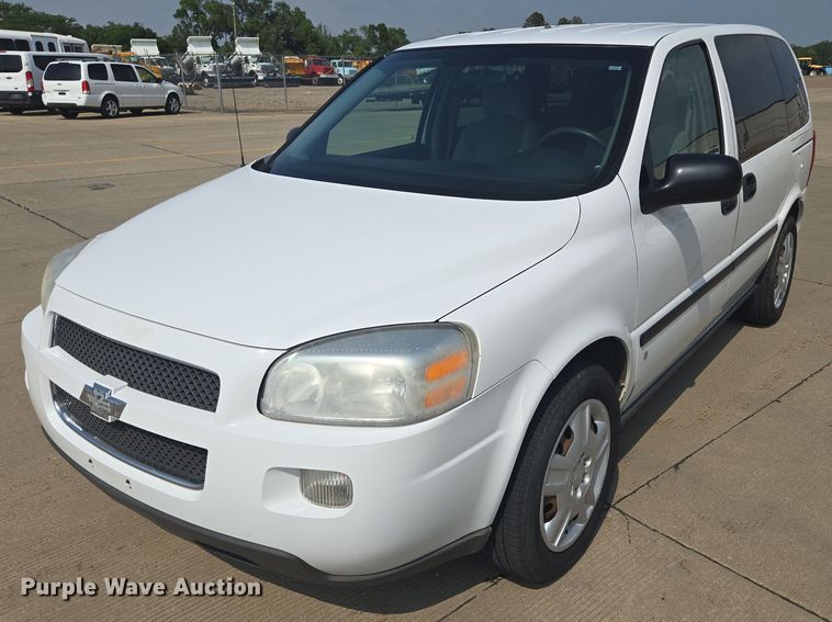 2008 Chevrolet Uplander LS van - ER5274