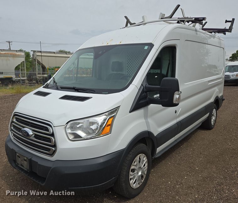 2017 Ford Transit 350 van - ER5282