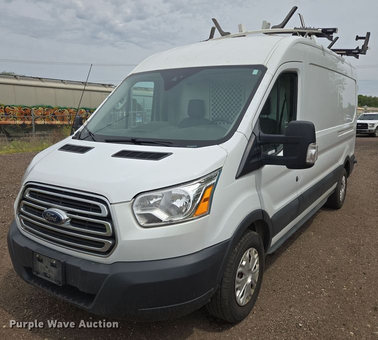 2017 Ford Transit 350 van - ER5283