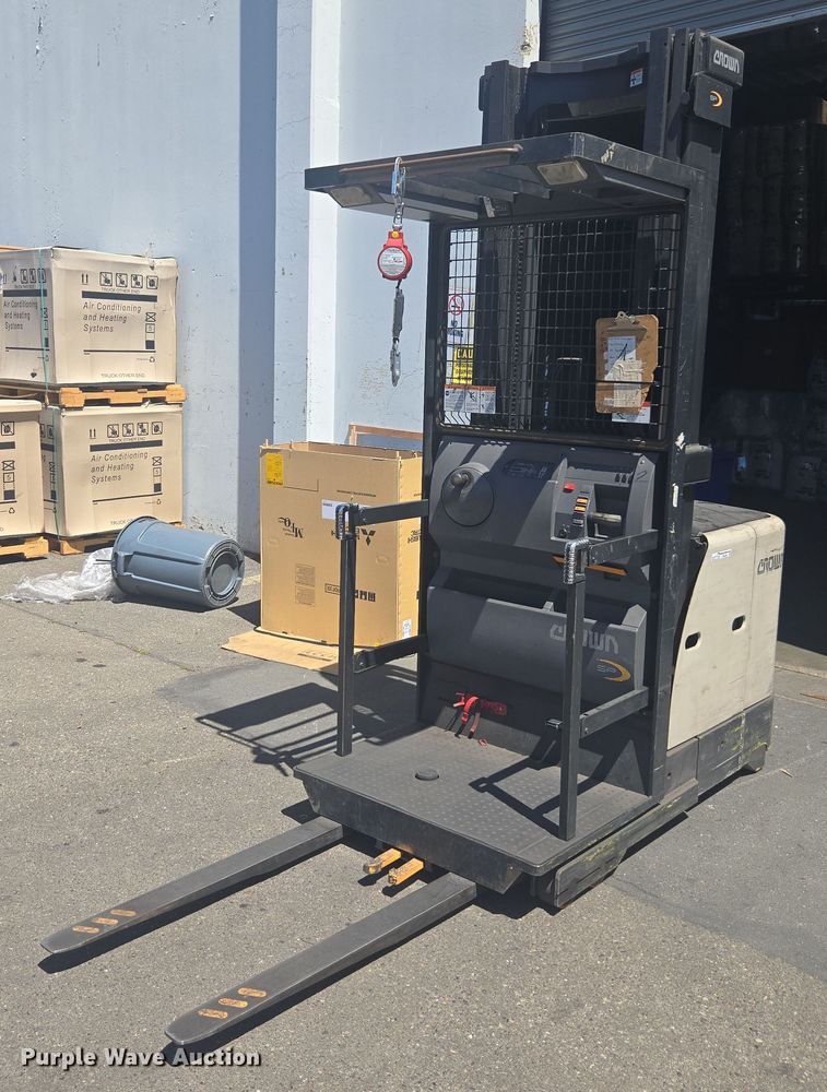 2015 Crown SP3520-30 order picker - FB9393