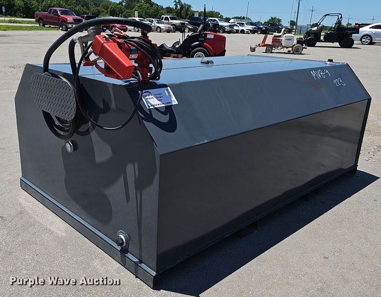 Fuel tank - DR3830