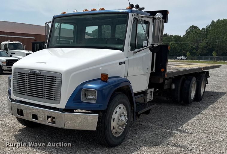 1992 Freightliner FL80 rollback truck - DS4351