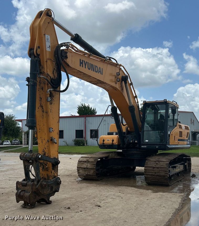 2020 Hyundai HX330L excavator - DT4919