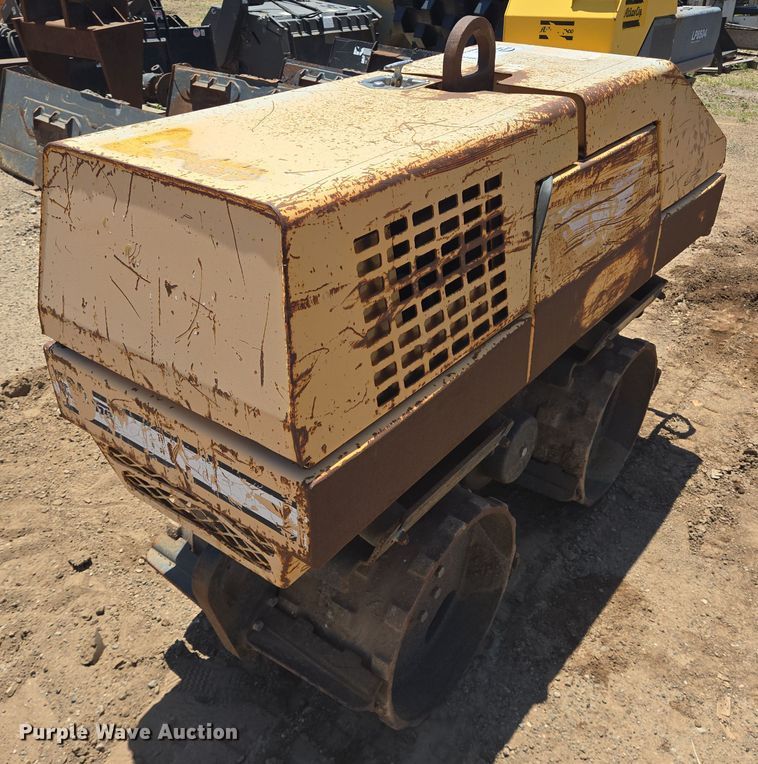 Stone TR24R trench compactor - DT4924
