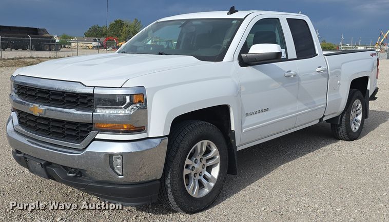 2018 Chevrolet Silverado 1500 LT Double Cab pickup truck - DT6816