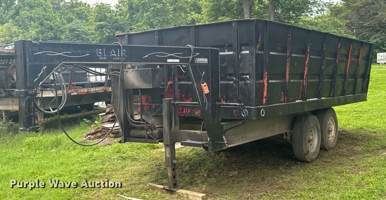 1981 Blair dump trailer - DU9875